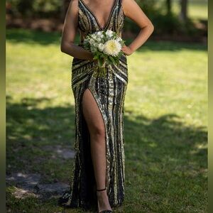 Sherri Hill Prom Dress